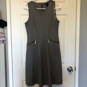 Ann Taylor gray houndstooth pattern dress